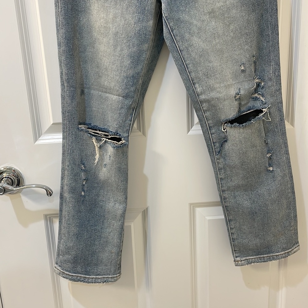 BLANKNYC distressed denim (the Madison crop) size 27 - Picture 3 of 4